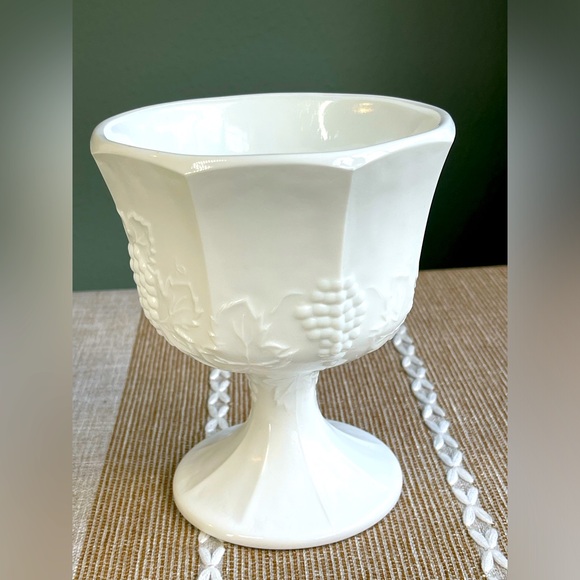 Vintage White Milk Glass Pedestal Vase with Grapes & Leaves Etching - Picture 2 of 9